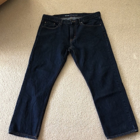 Old navy dark wash jeans​​​ - Picture 2 of 5